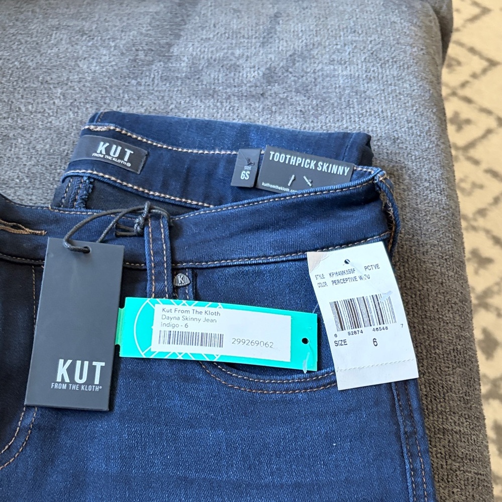 Kut from the Kloth Dark Blue Skinny Jeans